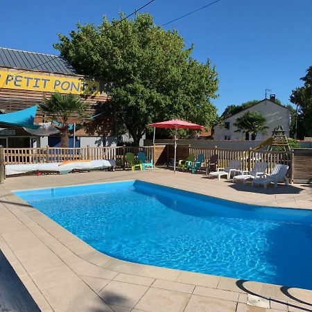 Team Holiday - Camping Du Petit Pont Arvert Buitenkant foto