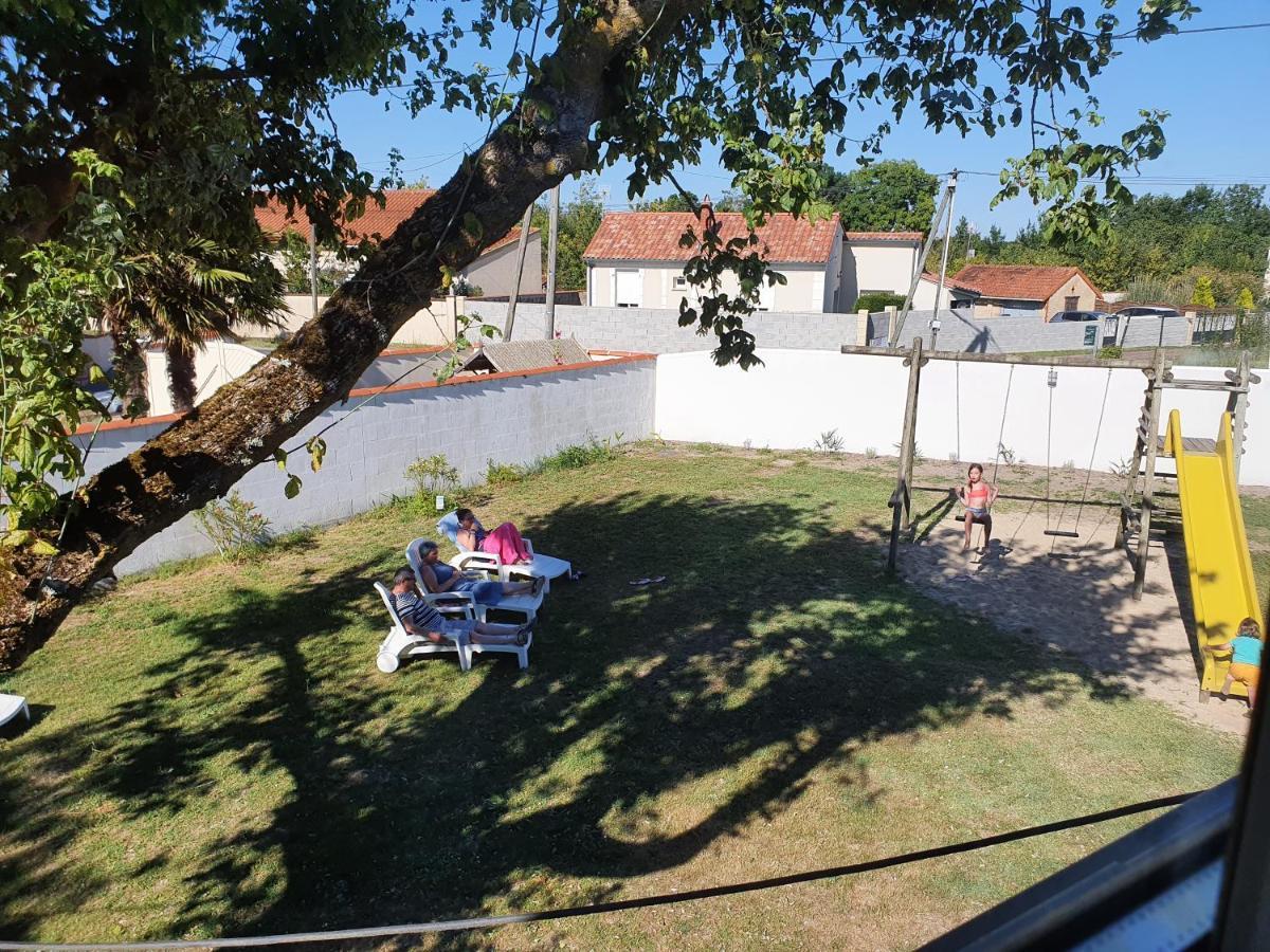 Team Holiday - Camping Du Petit Pont Arvert Buitenkant foto